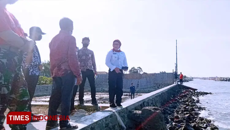 Pembangunan Breakwater, Warga Desa Limbangan: Terima Kasih Bupati Indramayu